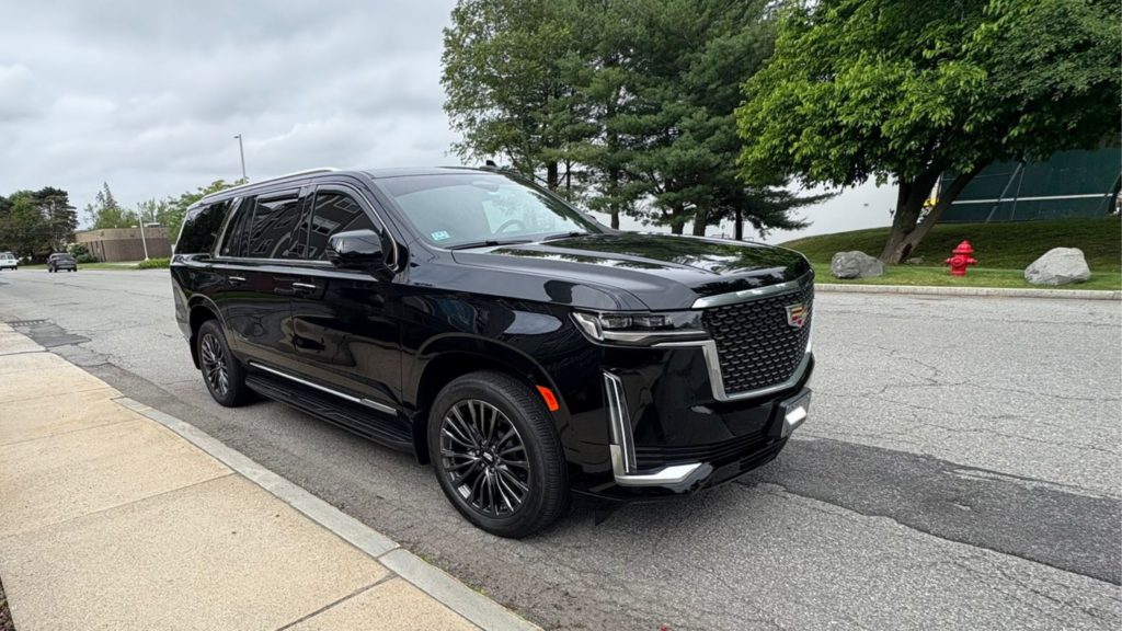 Chauffeur Service in Boston Massachusetts - Black SUV 